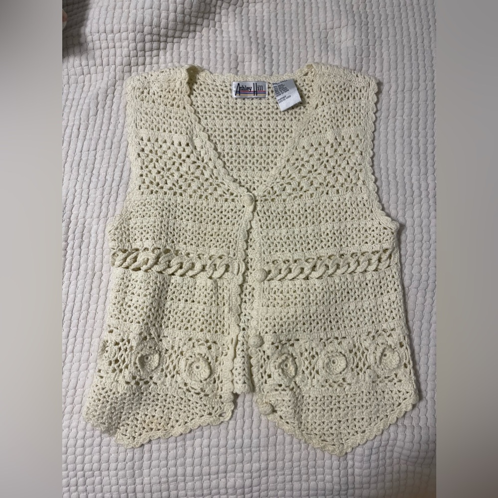 vintage beige crochet vest